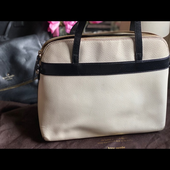 Classic Kate Spade bag - Picture 2 of 3